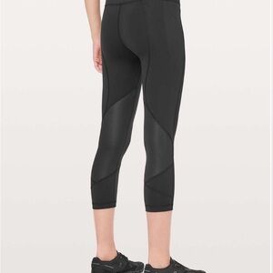 Lululemon Pace Rival Crop full on Luxtreme 22”